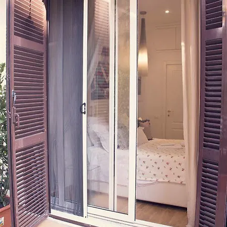 White House Guest house 2*